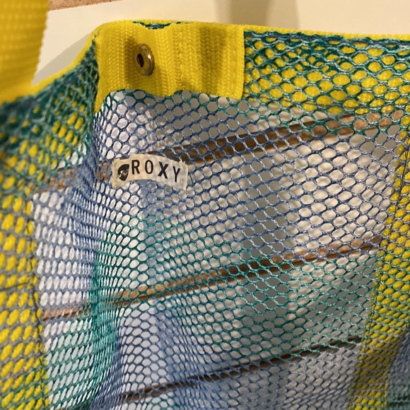 Roxy Mesh Tote - Picture 3 of 3